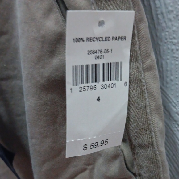 GAP Men's Khaki Chinos - Picture 3 of 4